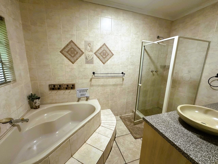 7 Bedroom Property for Sale in Deneysville Free State